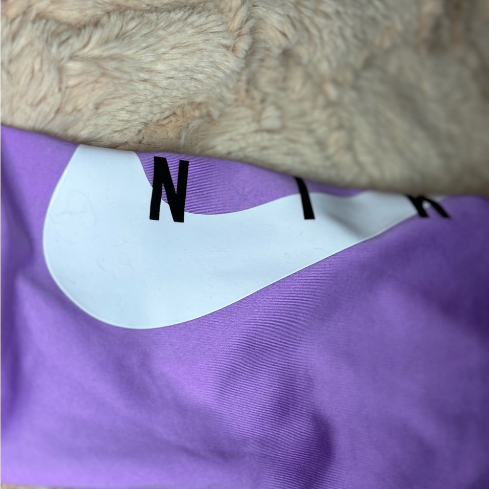 Purple Stretchy workout leggings